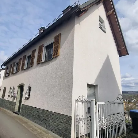 Mit Panoramablick In Der Altstadt Von *